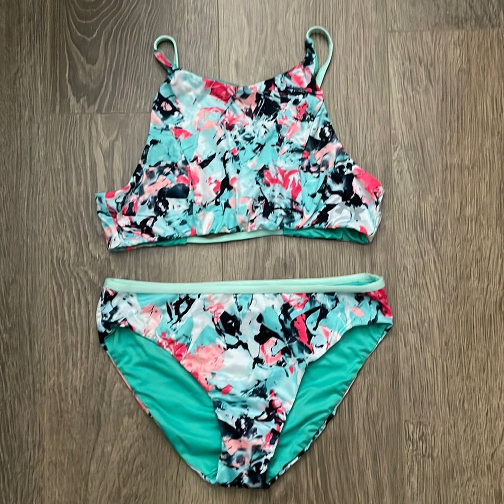 Under Armour girls reversible bikini size 12-14
